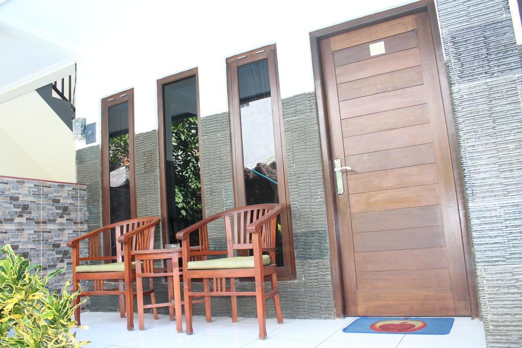 Jenny Bunker Homestay Kuta  Exterior photo