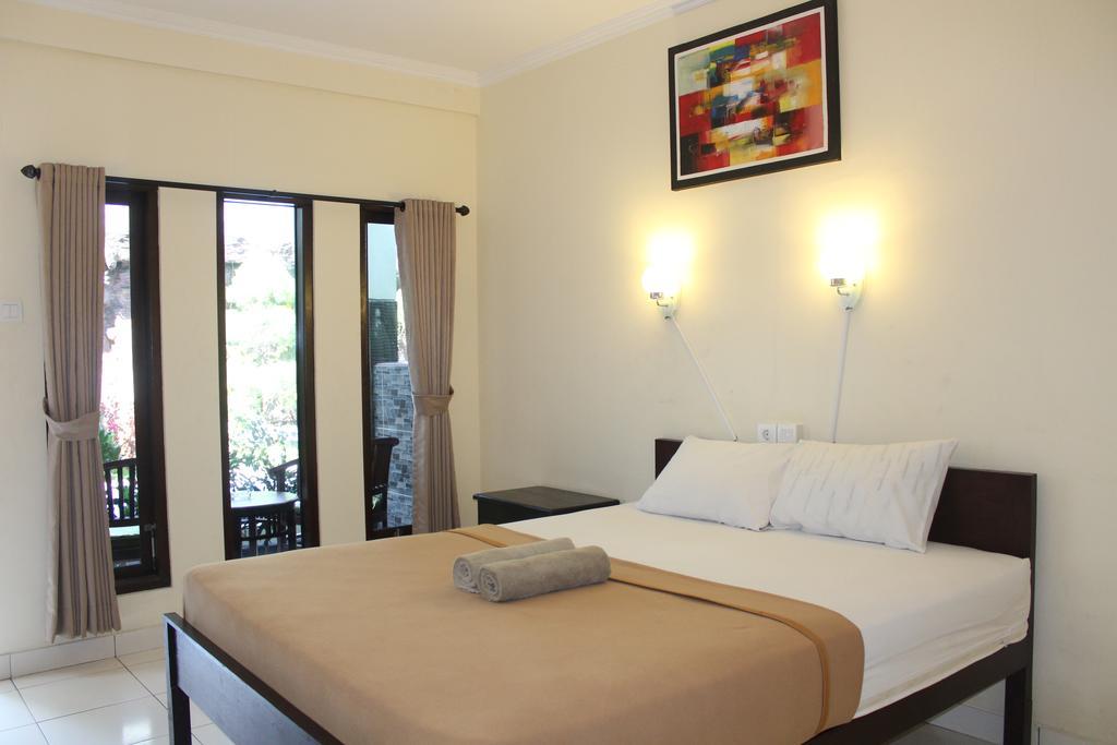 Jenny Bunker Homestay Kuta  Exterior photo