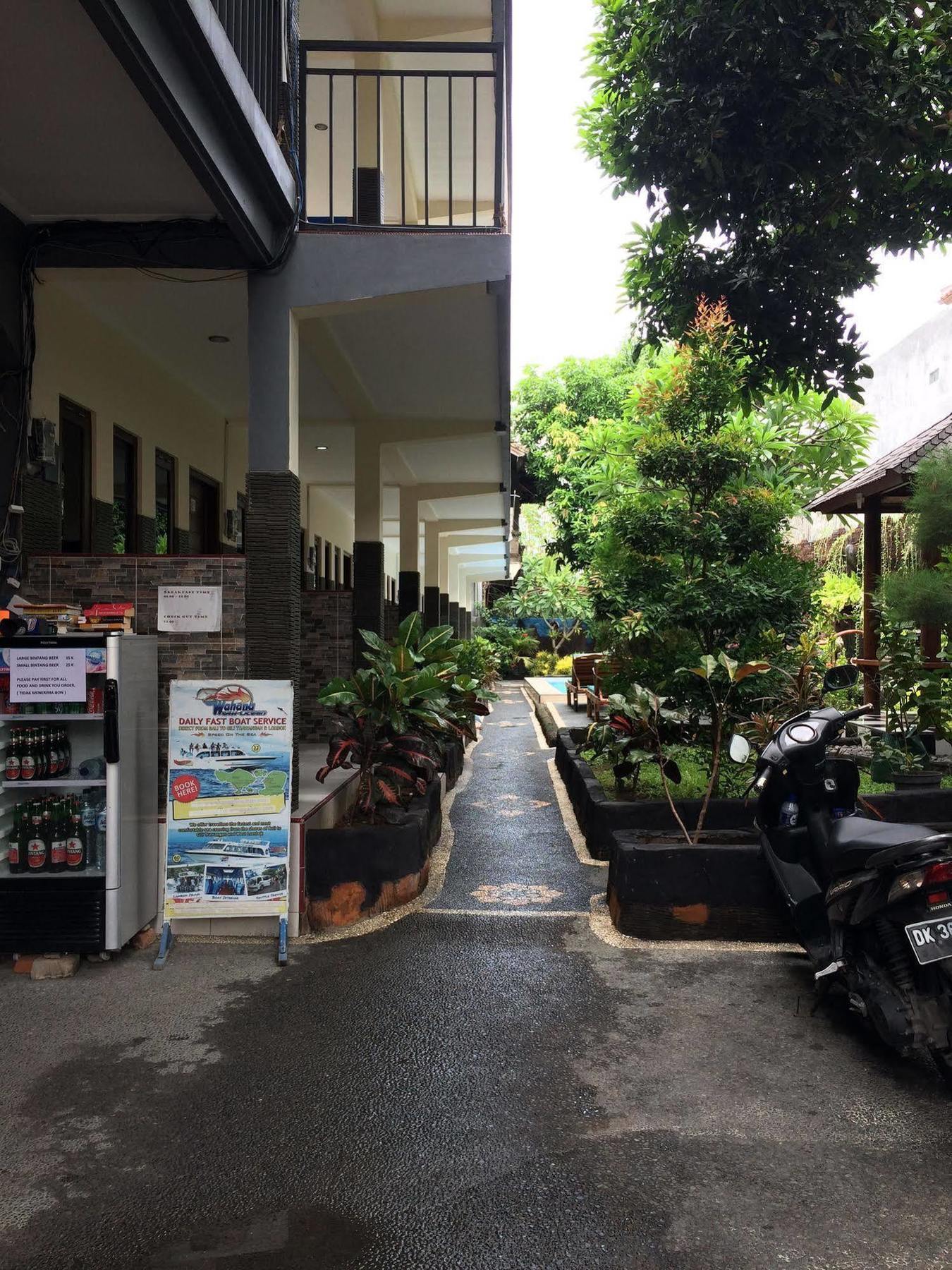 Jenny Bunker Homestay Kuta  Exterior photo